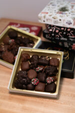 10 oz. Santa Gift Box - Image 2